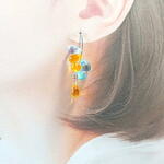 （送料無料)　ウクライナの国旗色・ティアドロップV字フックピアス⑱