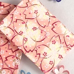 ポケット4つ 大きな桜柄のカードケース