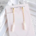 ベビーパールの揺れるロング・チェーン・イヤリング♡結婚式にも♡swing long pearls chain（ピアスへ変更可）14kgfへも対応可