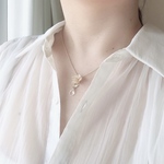 rose necklace