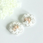 ゆきのおはな 刺繍ピアス・イヤリング