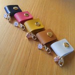  コードをキャッチ! 数量限定springレザーイヤホンクリップ　No3