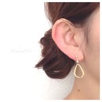 ＊大人気です♡再販27＊今日という日を特別な一日に＊simple&rich＊swarovski platina pearl&matte gold hoop earring