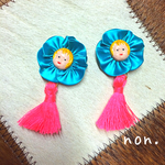 お人形のお顔ロゼットピアス