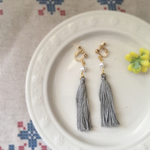 《再再再販》タッセル×パールのイヤリング＊＊gray