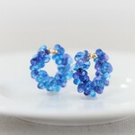 「受注生産」ファルファーレビーズデザインピアスリング・イヤーカフ（ブルーパープル）