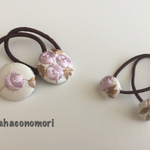 【ハハコ、姉妹お揃い】刺繍のくるみぼたんのヘアゴム 大小4個セット