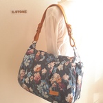 特別セール！！　new!! 　1点のみ　おでかけに(*^^*)　通勤バッグサイズ　ワンハンドルバッグ♪　リバティ生地使用　