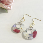 ピンク×ホワイト ブーケピアス💐
