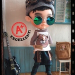 カワウソtシャツ　オシャレコーデ【ネオブライス】男の子服　男女兼用　コメディ