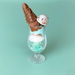 ミニチュア　チョコミントパフェ