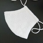 白コットンレース刺繍マスク