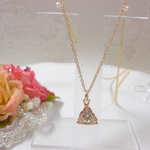 ジルコニアダイヤ入り♡トライアングルひと粒ネックレス♡
