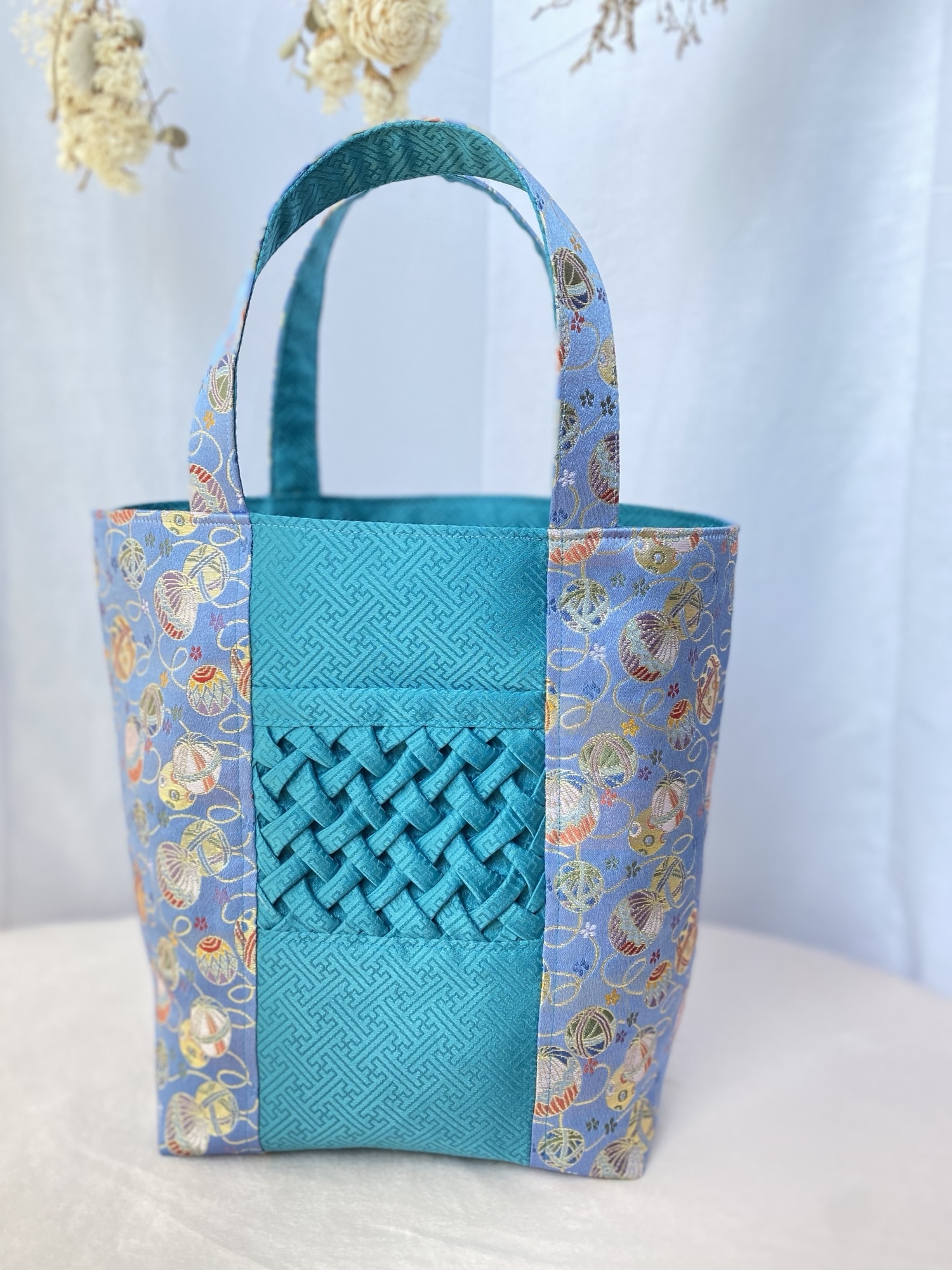 金襴　スモッキング　ポケットの　トートバッグ　クリスマスプレゼントに bluesmocking and Japanese pattern tote bag