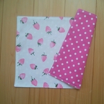 🐱New25Ｘ35㎝🍓ランチョンマット🍓ピンクいちごＸドット