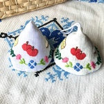 【ご成約済み　ykmkykmk様】キッチン用品　なべぶたつかみ　FOOD刺繍