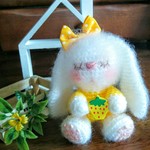 いちご☆ウサギ(イエロー)