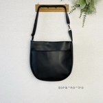 荷物いっぱい！シンプル＊斜めがけショルダーバッグ♪ A4 ブラック