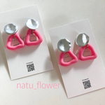 ☆SALE☆【ネオンピンクのピアス】ピンク/シルバーピアス/ネオンカラー/小ぶりピアス/個性的ピアス/小ぶり/ビビットカラー/値下げ