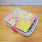 お弁当に！保冷剤ケース付き！お弁当箱ゴムバンド　ランチベルト