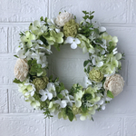 アジサイとバラのリース