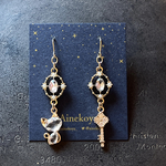 [再販]キラキラ猫のピアス [高品質ジルコニア]