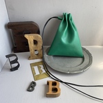 ■ simple viridian green mini bag レザーショルダー 巾着バック■ビビッドグリーン