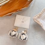 💗NEW💗【受注製作】◆シンプルBlackインド刺繍レトロピアス◆