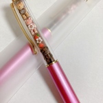 残り一本　ミニチュアボールペン　　ʕ•ᴥ•ʔ テディベア　　スイーツボールペン　ミニチュア　ハンドメイド　くま　文房具　ペン　ドール