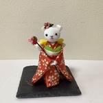 白猫さんの「お花をどうぞ」