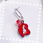 ꙳★*ﾟ真っ赤な片耳ピアス