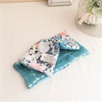 8重ガーゼハンカチ*リバティ調フラワー*和柄テイスト*大人の花色*ターコイズ*レトロ*お布団ガーゼ*手洗い