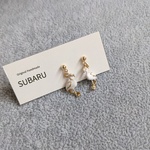 【送料無料】在庫一掃品　フラミンゴ白　　ピアス／イヤリング　樹脂ノンホールピアス・金属イヤリング・サージカルステンレス　パーツ変更可能