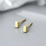 【ピアス】極小　小さい　ゴールドピアス　スクエア　ミニピアス　プチサイズ