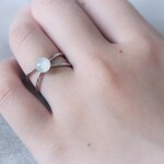 6月の誕生石＊小さなムーンストーンの可愛いリング＊サイズフリー＊シルバー＊指輪　