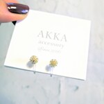 ポンポンの一粒イヤリング シルバー925製  樹脂イヤリング樹脂ピアス金属アレルギーノンホールピアス