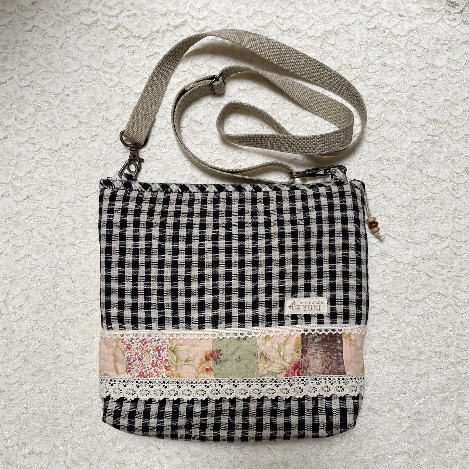 JILL by JILLSTUART 鍵編みパッチワークポシェット JILL by JILL STUART（ジルバイジルスチュアート）の「カギ編