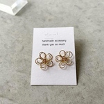ワイヤーフラワーピアス・樹脂ピアス・イヤリング