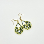 【🇺🇦ウクライナ支援🇺🇦】袈裟結びのピアス　〜ブルー×イエロー　(絹糸の水引/飯田水引)  チャリティ