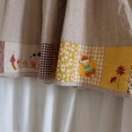 裾刺繍のジャンバースカート