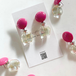 ☆再販【マゼンタピンク・ピアス】ピンク/ホットピンク/ピアス/ガラスビーズ/小ぶりピアス/個性的ピアス/小ぶり/ビビットカラー/ピンク