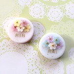 再販！名前入り☆選べる2色！flowerブーケブローチ