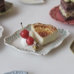 チャトラ猫　くま　バスク風チーズケーキ　さくらんぼのセット🍒