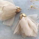 2個   フラワーパーツ　花タッセル　