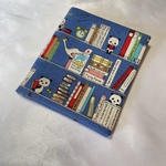 【ラスト1点】サニタリーケース　読書パンダ