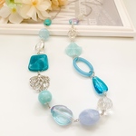 [再販]ミルキーブルー✴︎グリーンブルー✴︎クリアのロングネックレス