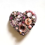 con Rosa 3   Antique Silver Beads Reunion  ハートのビーズ刺繍ブローチ