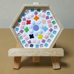 　★sale★モザイクタイル　お花が可愛い～六角形のオーナメント、壁飾り