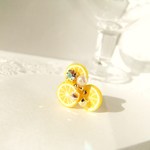 【大大大人気！再販】スライスレモンのビジューピアス♪