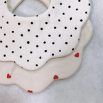 dot / heart pattern bib 